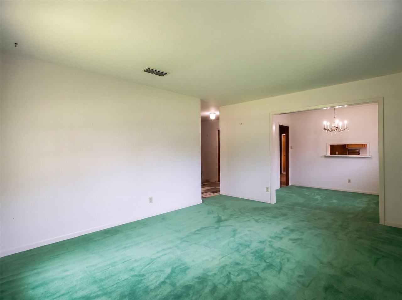 5628 Cross Timbers Dr - Photo 3 of 20