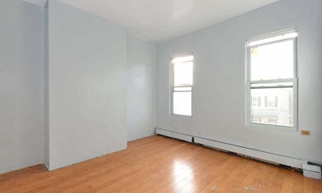 382 Rockaway Pkwy #2F - Photo 3 of 8