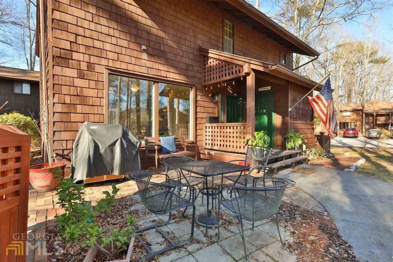 13 Northlake Dr - Photo 4 of 50