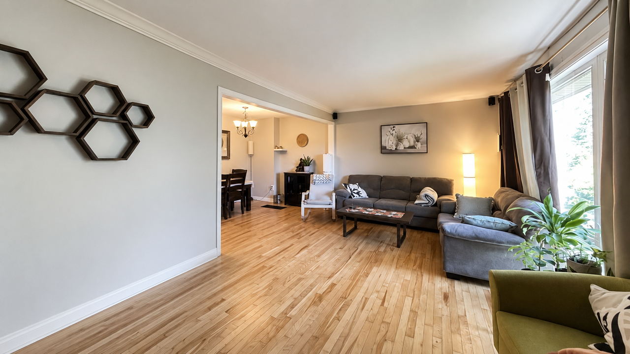 24 Forestside Crescent - Photo 4 of 13