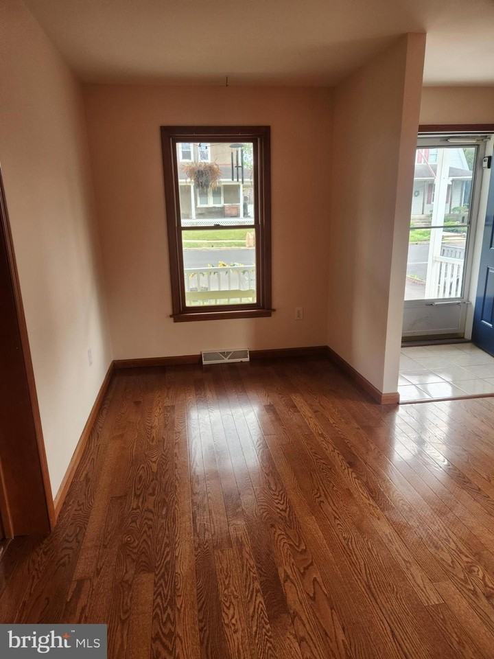 229 Central Ave - Photo 3 of 25