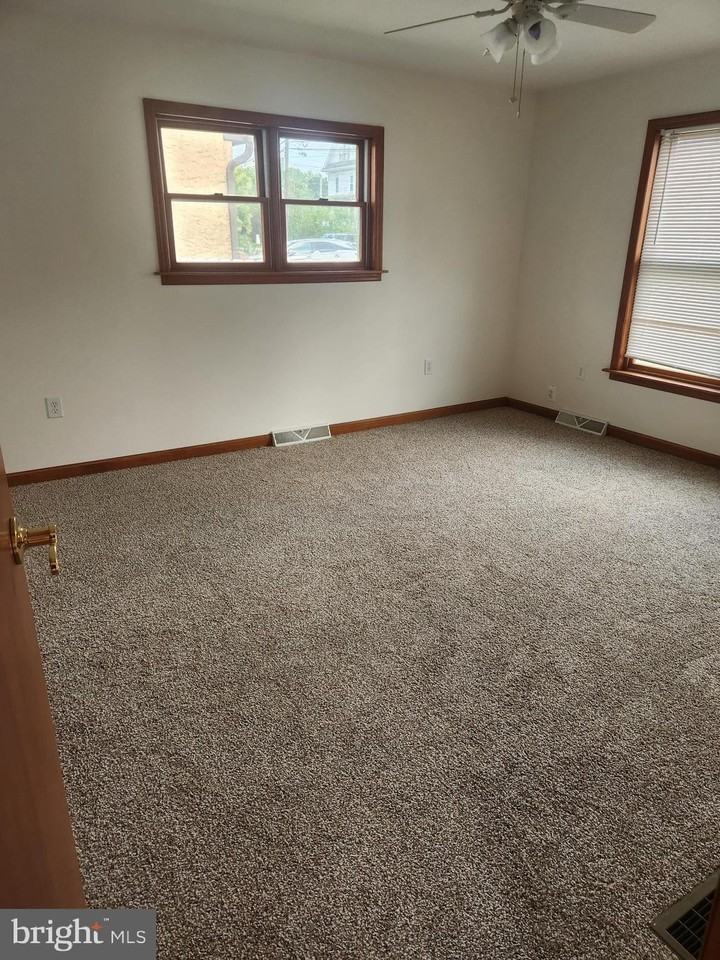 229 Central Ave - Photo 6 of 25