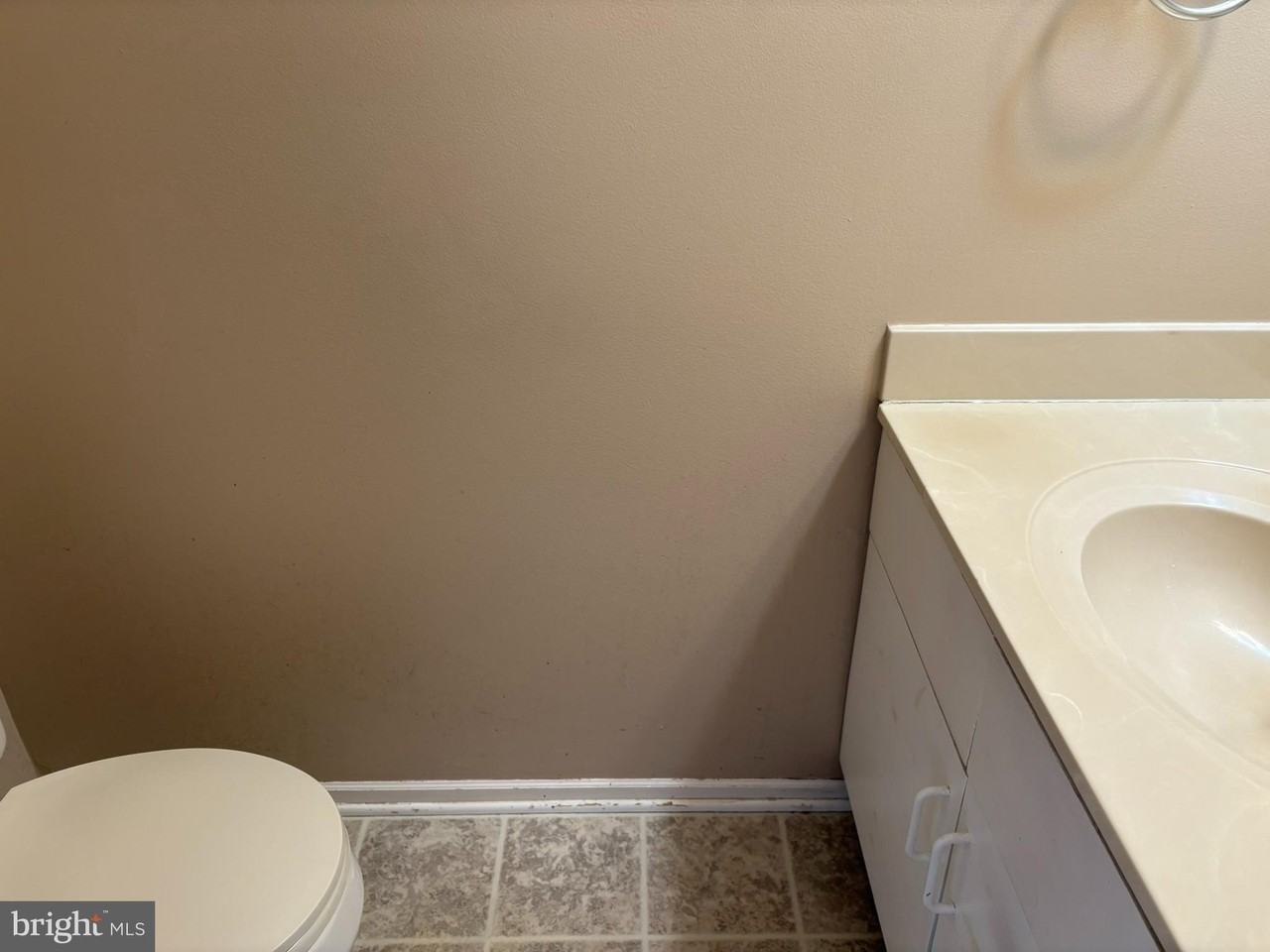 272 Lexington Rd - Photo 7 of 28