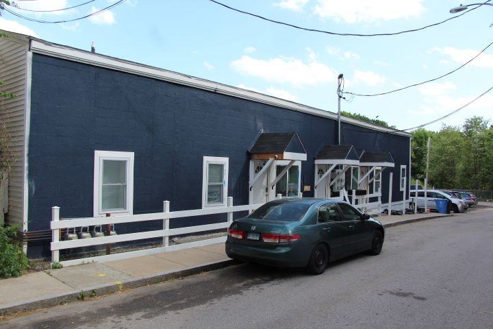33 Lake St ##C - Photo 2 of 3