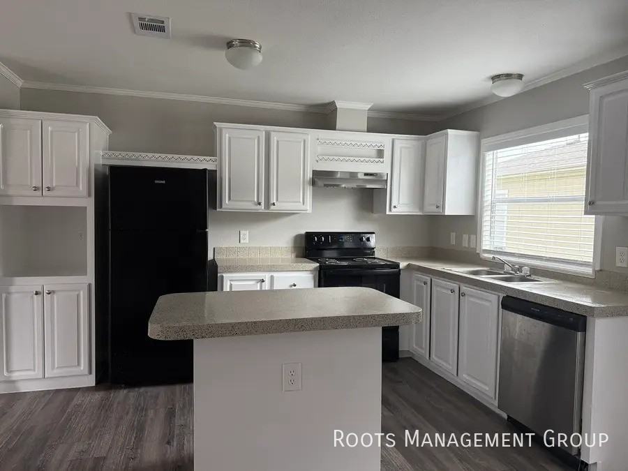 15927 Clarke Springs Dr #15927C - Photo 3 of 30