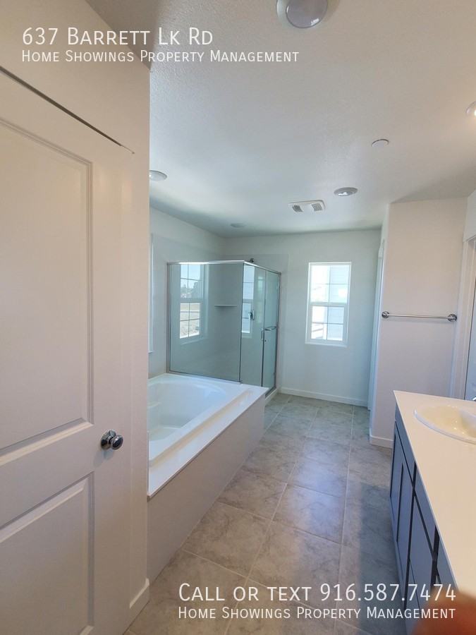 637 Barrett Lake Rd - Photo 6 of 10