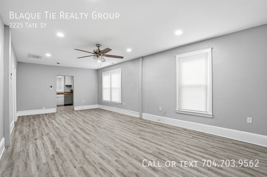 2225 Tate St - Photo 5 of 33