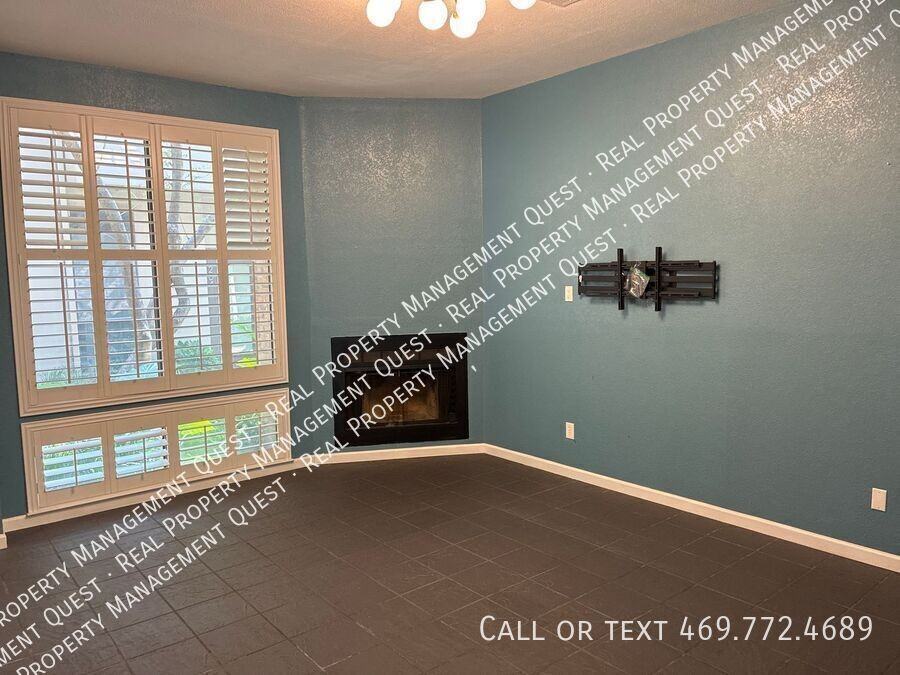 3948 Buena Vista St #105 - Photo 4 of 22