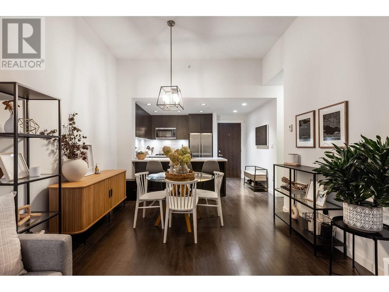 255 West 1st Street #527 - Photo 5 of 15