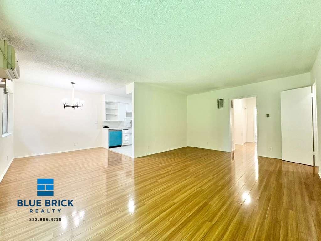 1411 N Curson Ave #2 - Photo 4 of 12