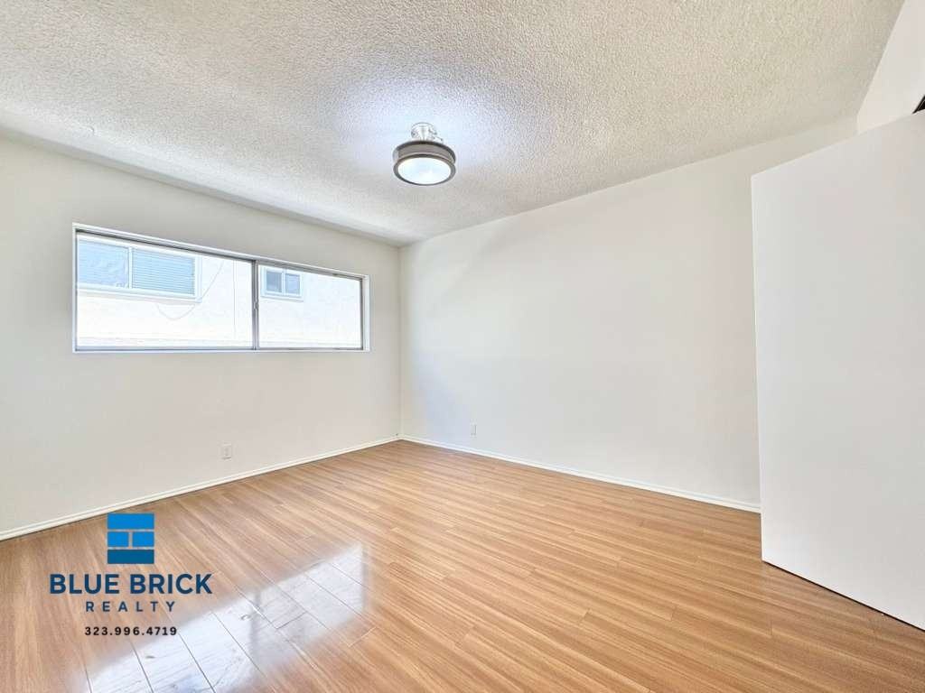 1411 N Curson Ave #2 - Photo 5 of 12