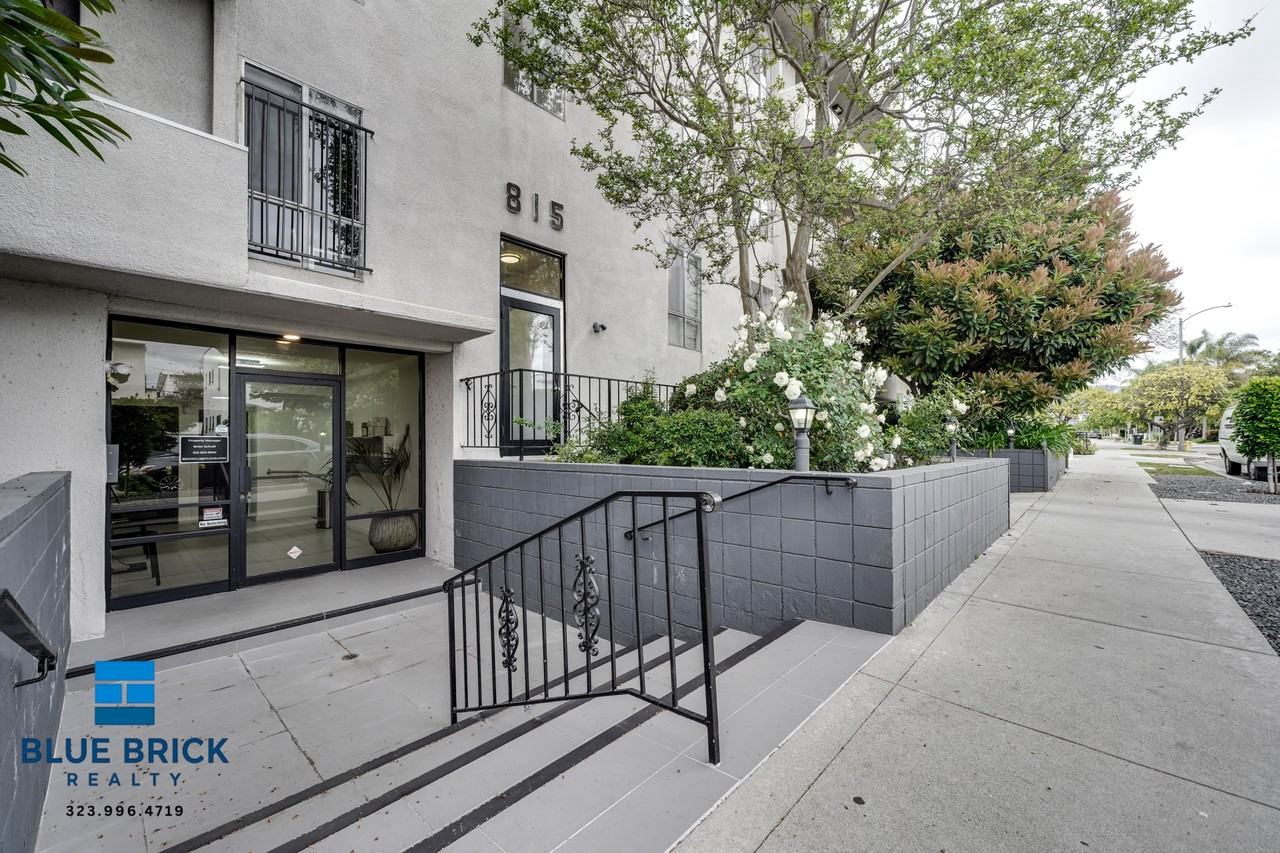 815 S Shenandoah St #301 - Photo 4 of 24