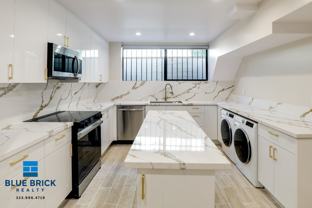 1035 N Hayworth Ave #100 - Photo 1 of 1