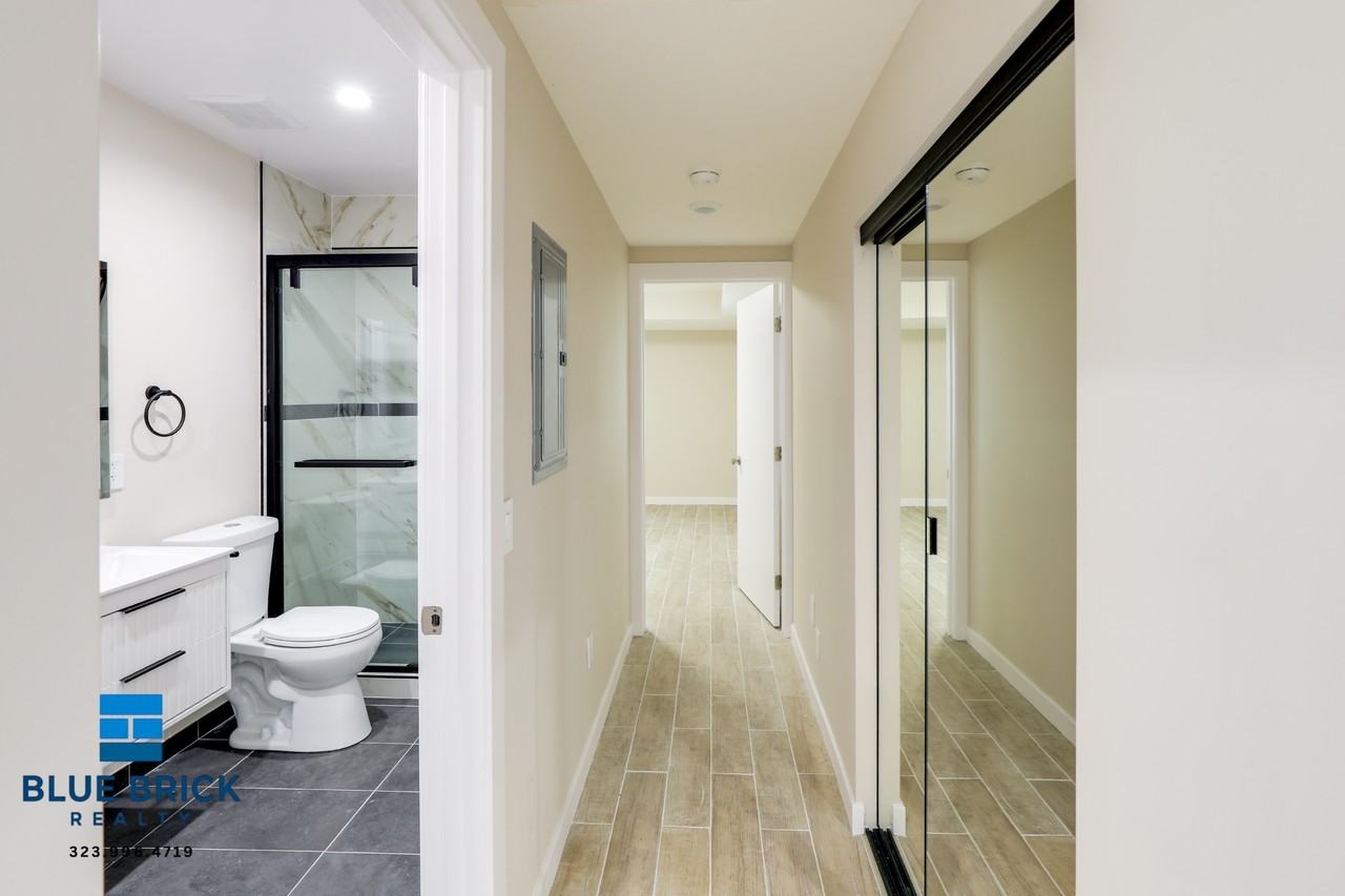 1035 N Hayworth Ave #100 - Photo 6 of 21
