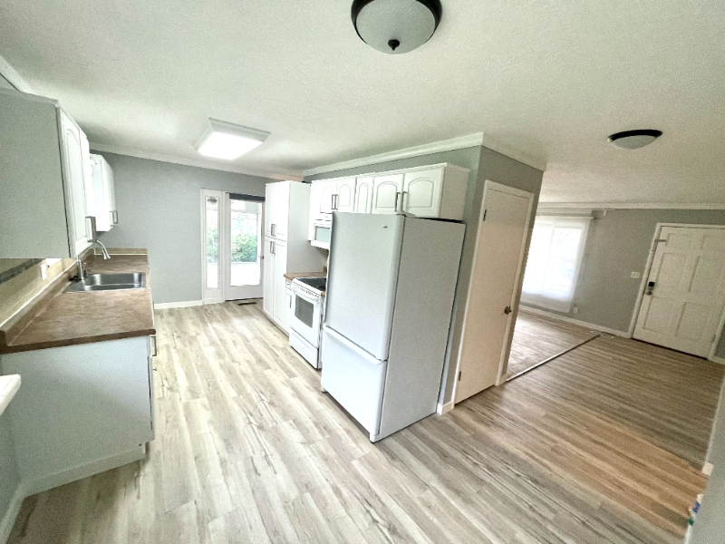 1953 S Davis Blvd - Photo 5 of 18