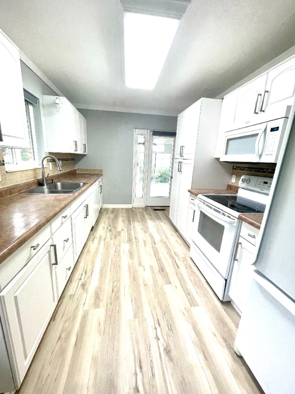 1953 S Davis Blvd - Photo 6 of 18