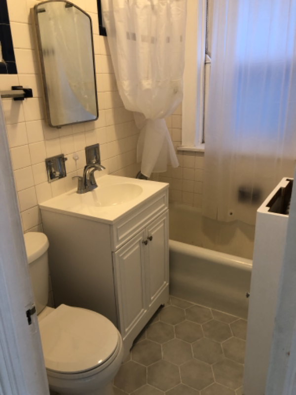 2828 W Lunt Ave #1 - Photo 6 of 9