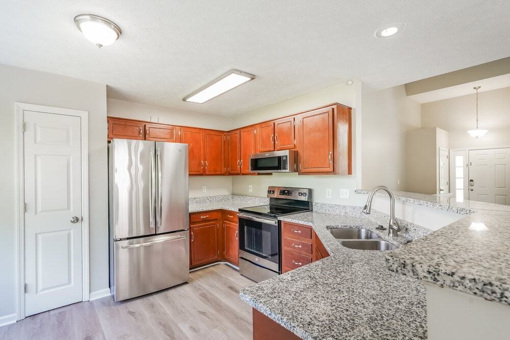 1207 Cedarbend Dr - Photo 6 of 17