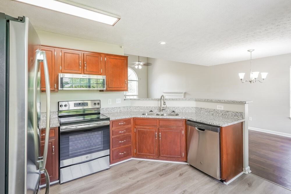 1207 Cedarbend Dr - Photo 7 of 17