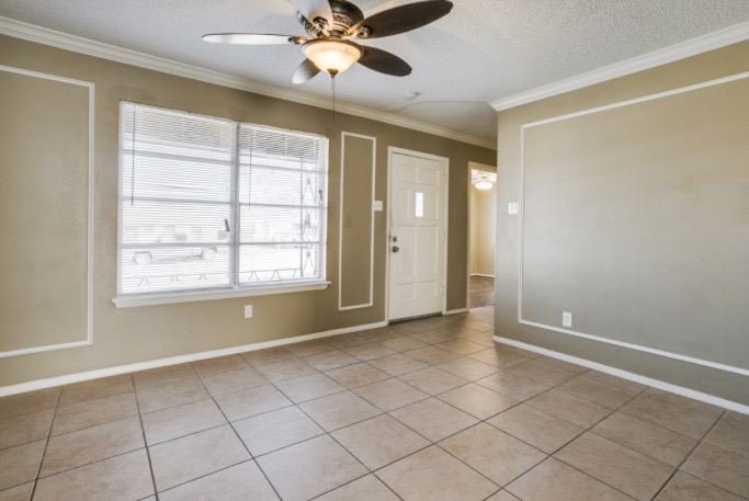 830 E Linda Dr Garland Tx 75041, No Garage - Photo 3 of 30