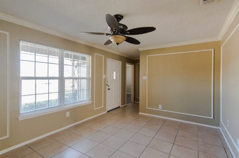 830 E Linda Dr Garland Tx 75041, No Garage - Photo 4 of 30