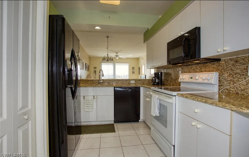 8056 Queen Palm Ln - Photo 4 of 20
