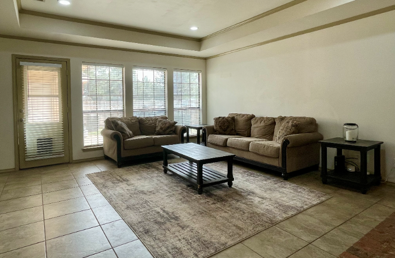 1715 Castleford Rd - Photo 2 of 21