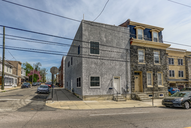 4417 Manayunk Ave - Photo 3 of 20