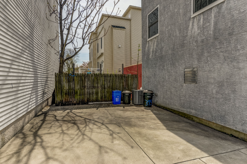 4417 Manayunk Ave - Photo 4 of 20