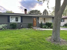 704 N Wilshire Dr - Photo 1 of 1