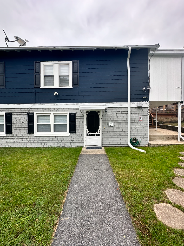 1547 Main St #1547 - Photo 2 of 9