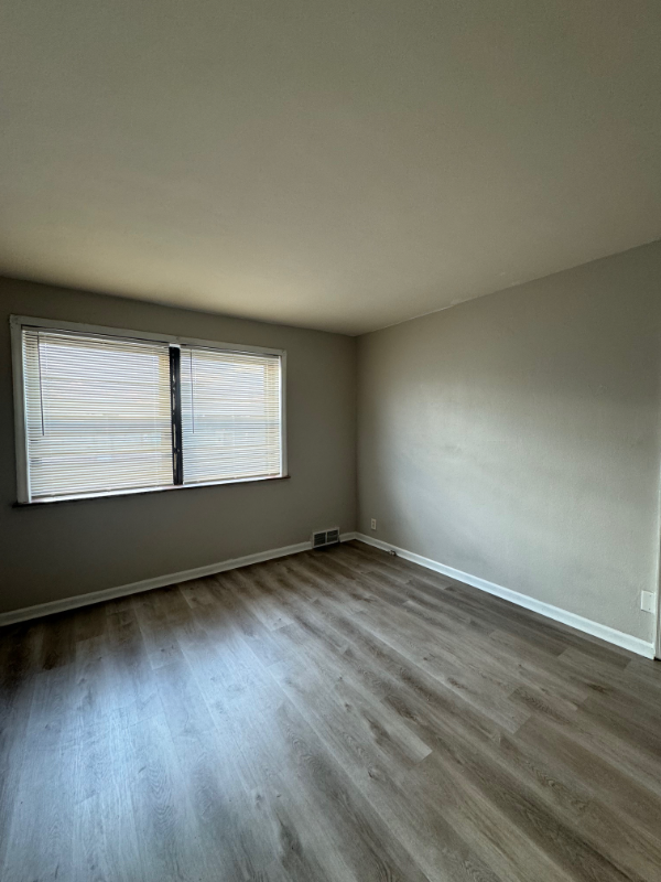 6430 Hampton Ave #6430 - Photo 6 of 7