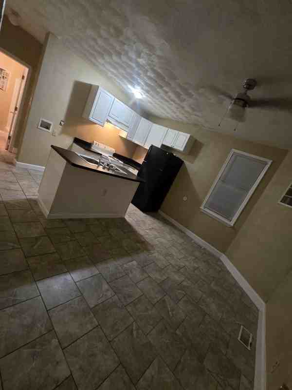 234 W 27th St #3 - Photo 4 of 9