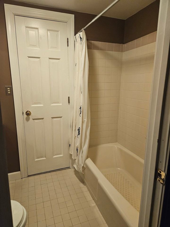 2638 Solomons Island Rd - Photo 6 of 9