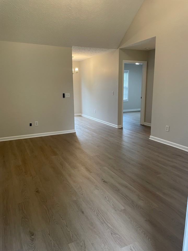 2733 Calais Ct - Photo 6 of 18