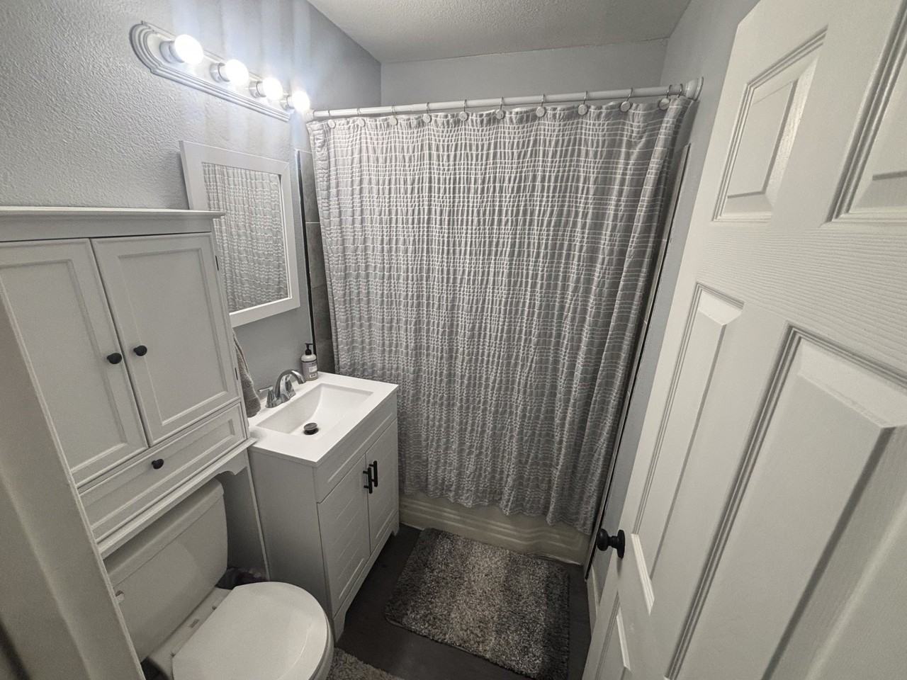 151 Manganese St - Photo 3 of 4