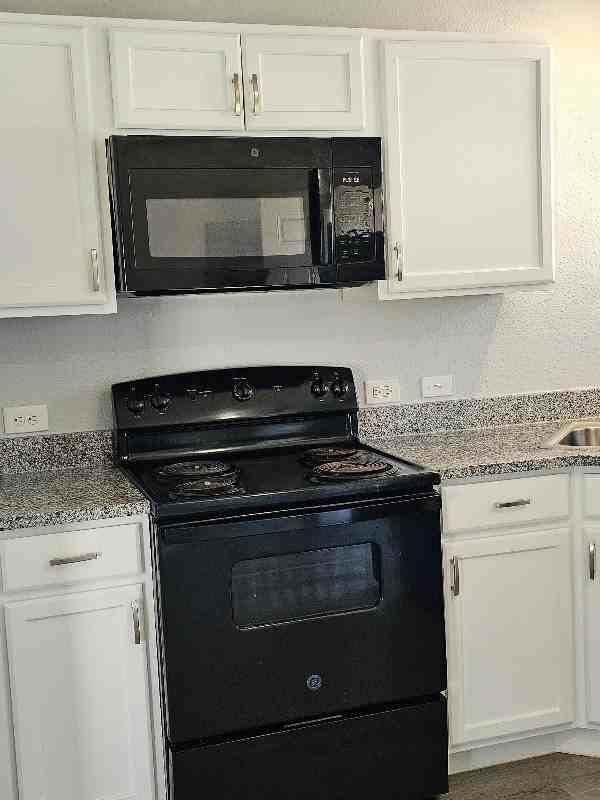 1602 M Ave - Photo 6 of 16