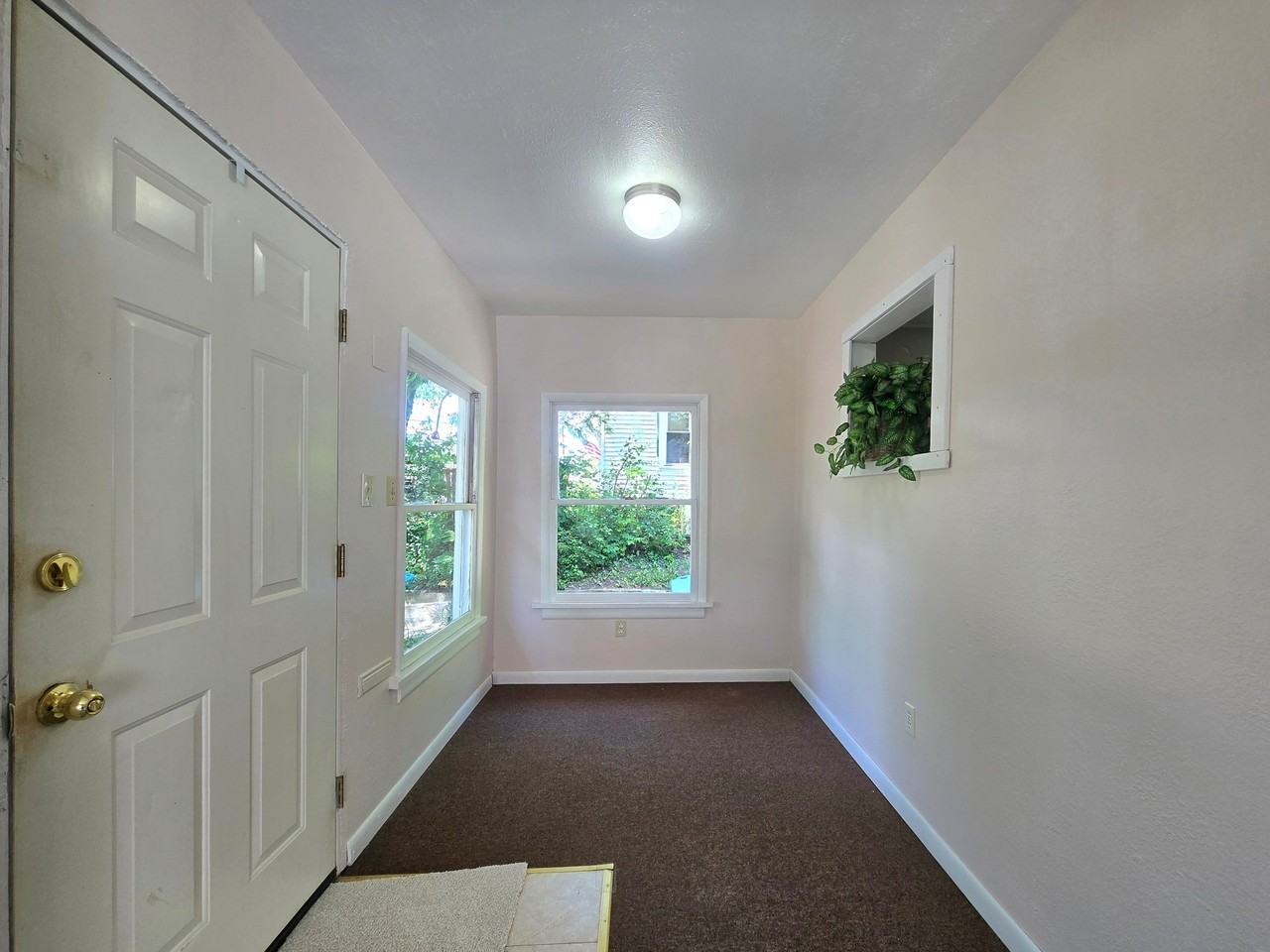 23 Stayman St - Photo 6 of 12