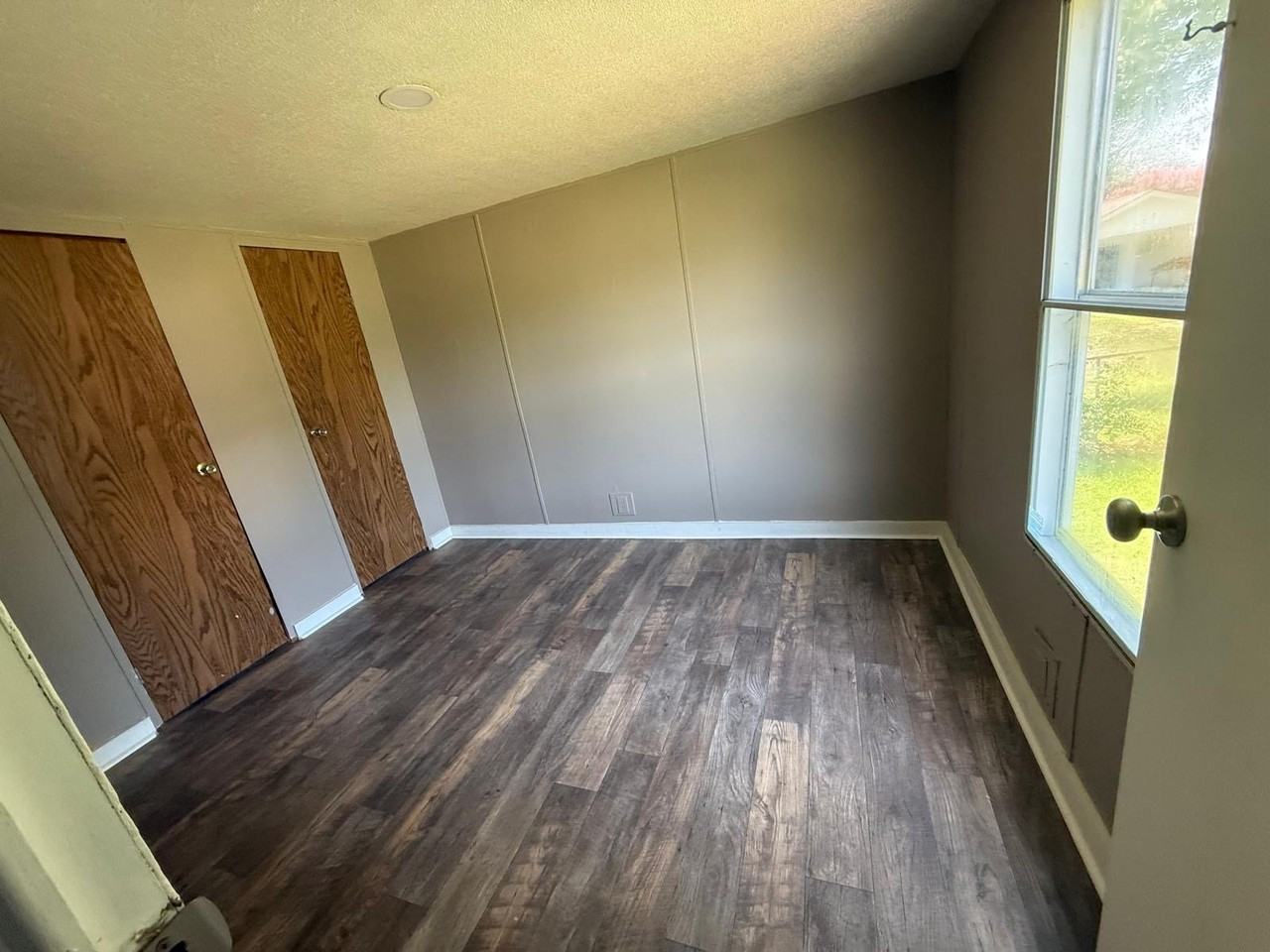 1801 Gilbert Dr - Photo 4 of 13