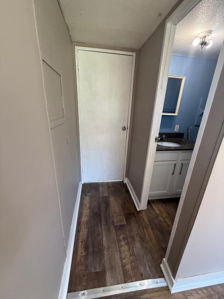 1801 Gilbert Dr - Photo 7 of 13