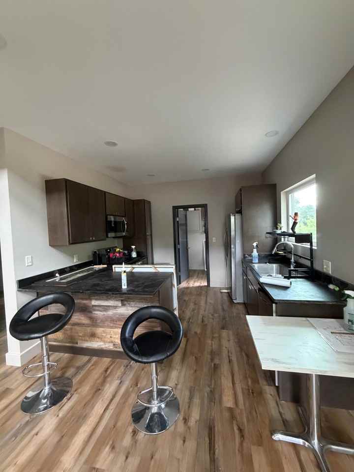 82 Wood Ave - Photo 6 of 24