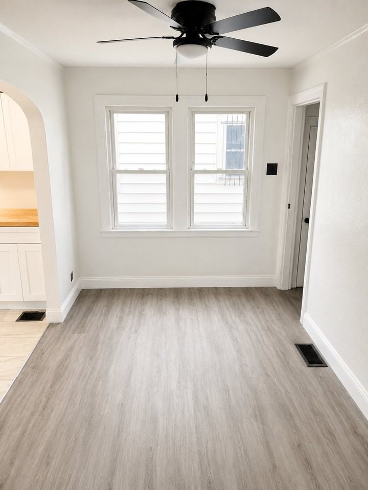 504 N Upland Ave - Photo 4 of 10