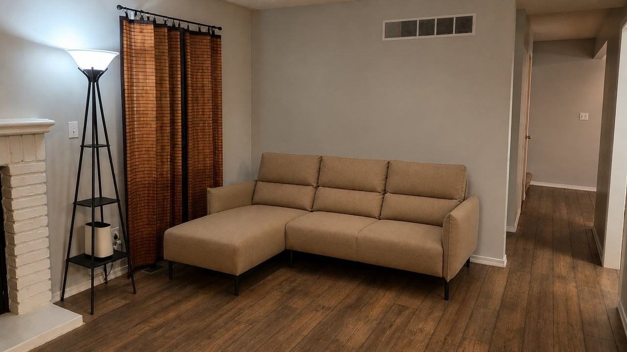 936 Alma Dr - Photo 3 of 6