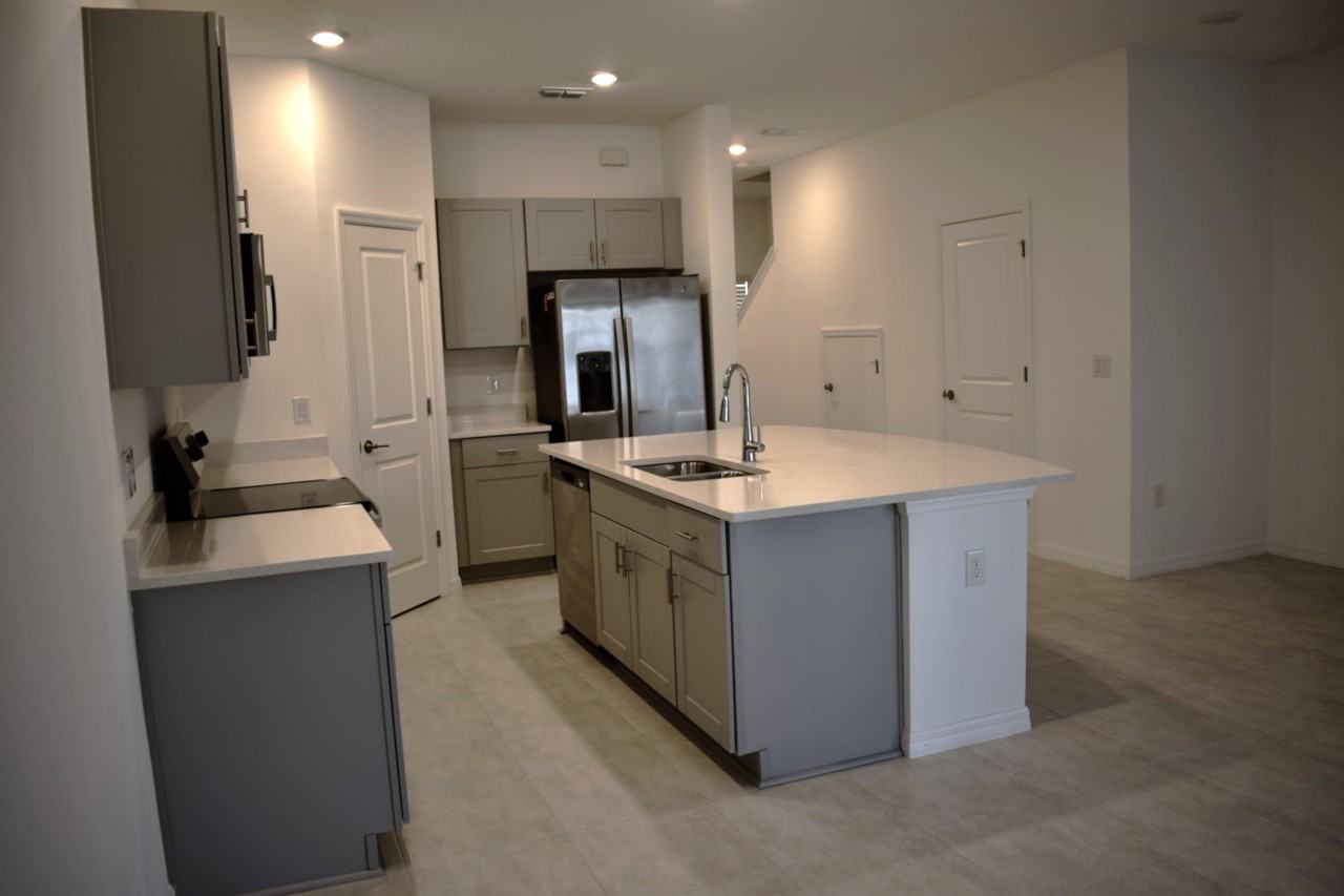 2942 Canary Ave - Photo 5 of 16