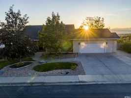 featured image of 10167 N Cottonwood Dr