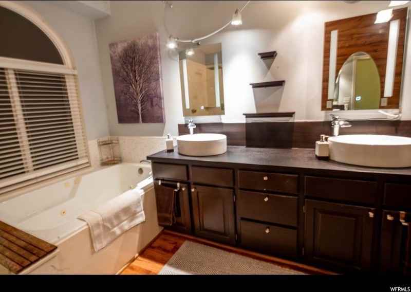 10167 N Cottonwood Dr - Photo 6 of 16