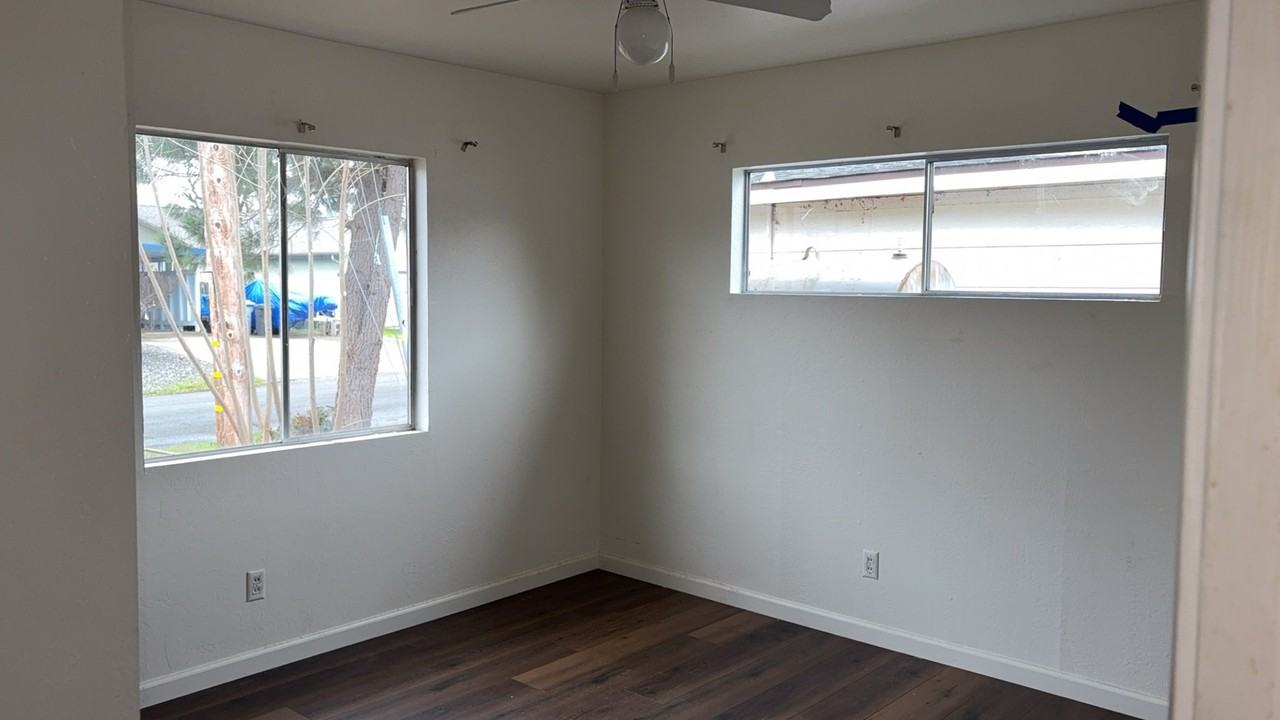 12678 Shoreview Dr - Photo 3 of 7