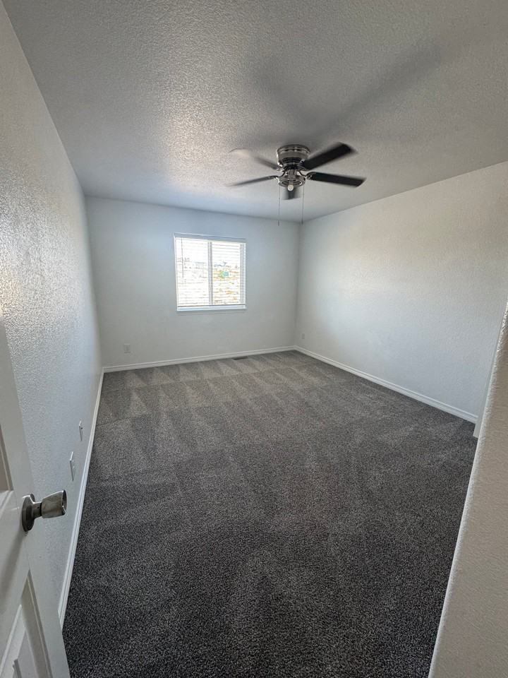 7836 Braxton Dr - Photo 4 of 20