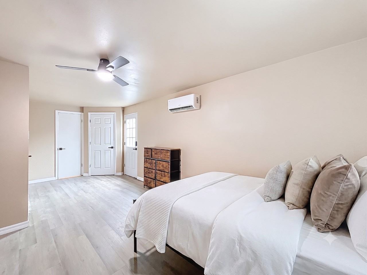 3632 Brompton Dr - Photo 2 of 18