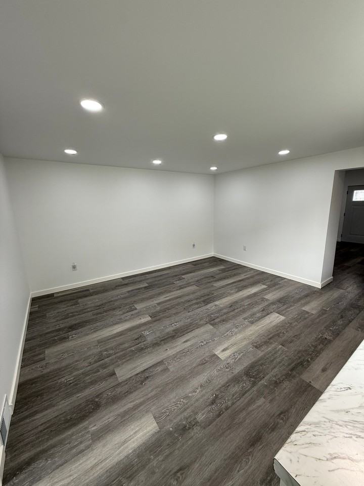 36 W Craig St - Photo 6 of 20